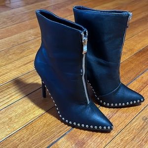 Steve Madden Armada Bootie Size 7